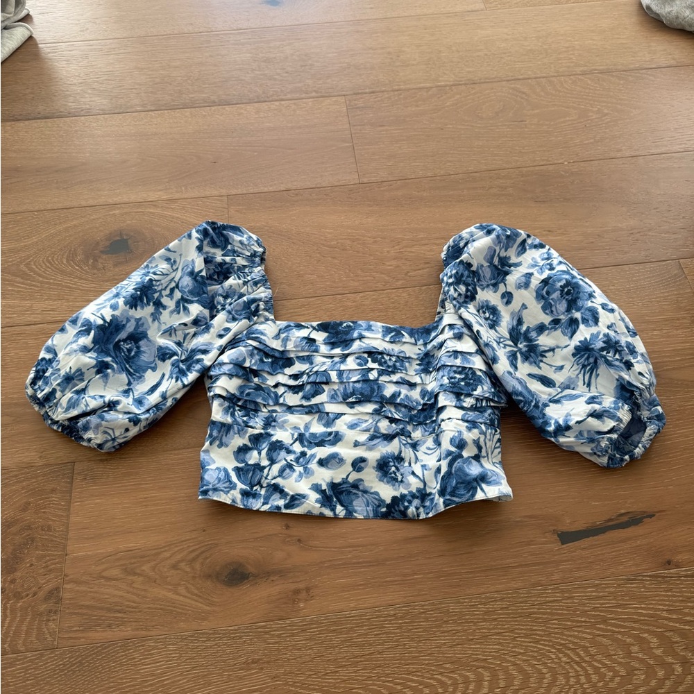 Abercrombie Floral Blue Puff Sleeve Top